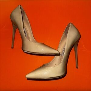 Tan Jimmy Choo pumps